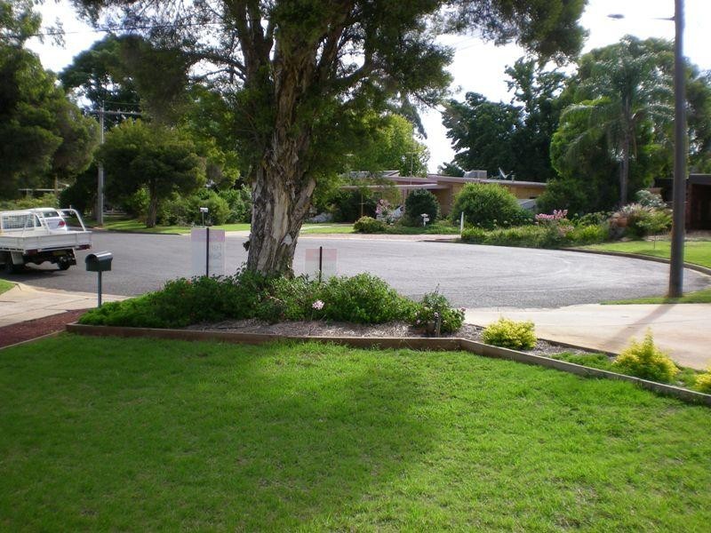 9 Cregan Place, Griffith NSW 2680