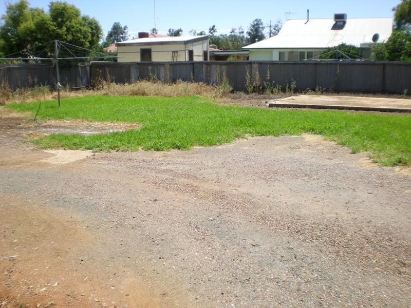 21 Erskine Road, Griffith NSW 2680