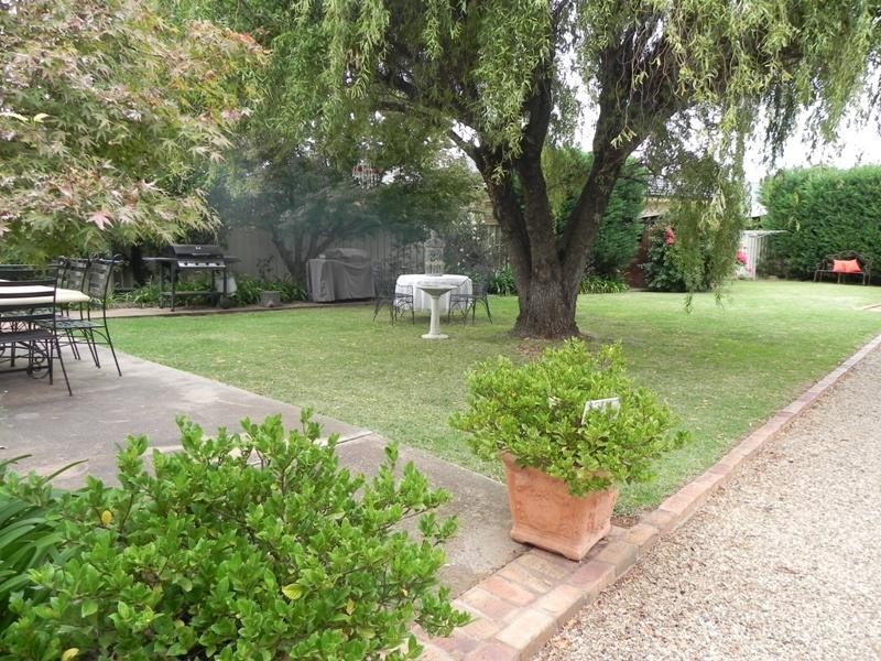 76 Binya Street, Griffith NSW 2680