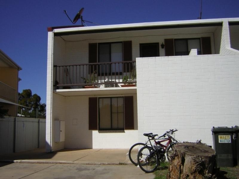 14/4 UNDOOLYA ROAD, Alice Springs NT 0870