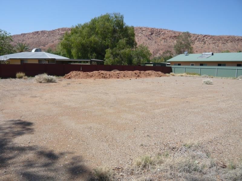 25 PARKE CRESCENT, Alice Springs NT 0870