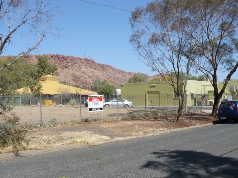 25 PARKE CRESCENT, Alice Springs NT 0870