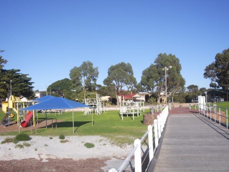 9 KINNAIRD STREET, Port Neill SA 5604