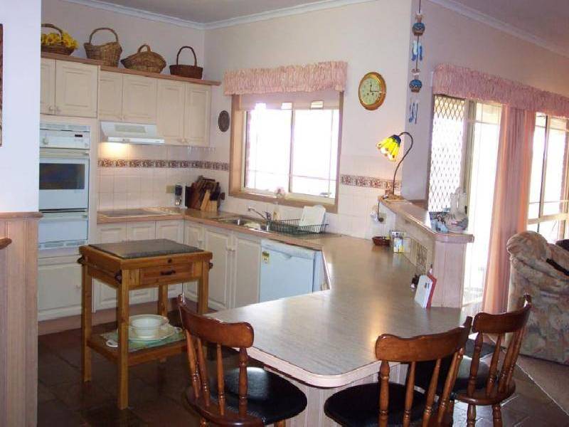 13 ROSEMARY COURT, Yarrawonga VIC 3730