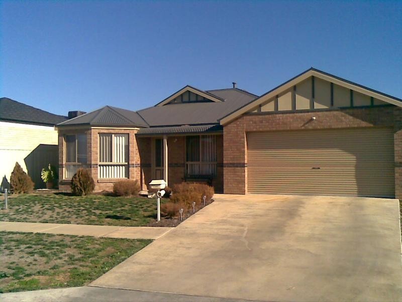 7 Fiona Drive, Yarrawonga VIC 3730