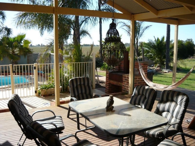 12 Hogans Road, Yarrawonga VIC 3730