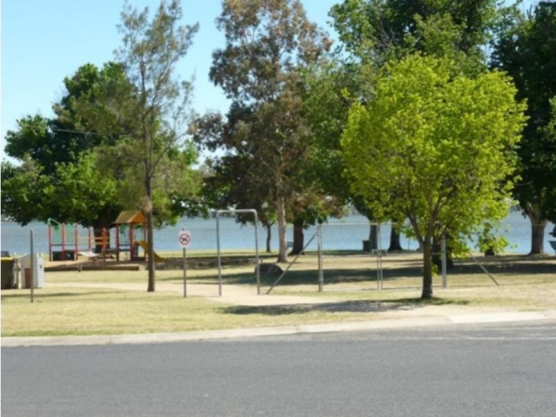 25 Bank Street, Yarrawonga VIC 3730