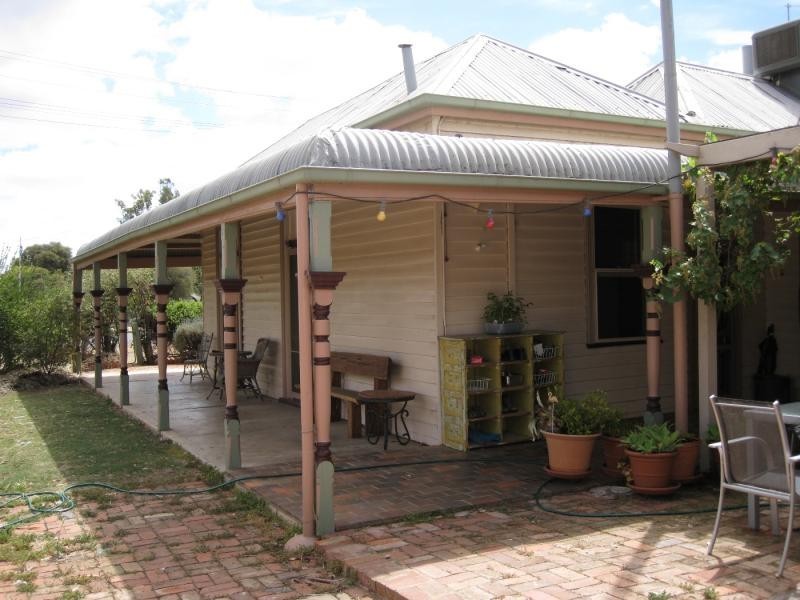 9 Irvine Parade, Yarrawonga VIC 3730