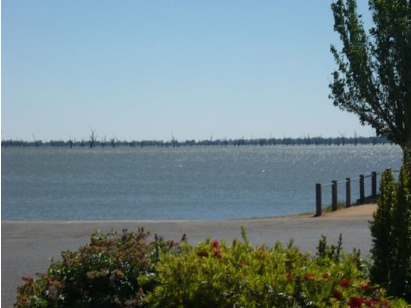 25 Bank Street, Yarrawonga VIC 3730