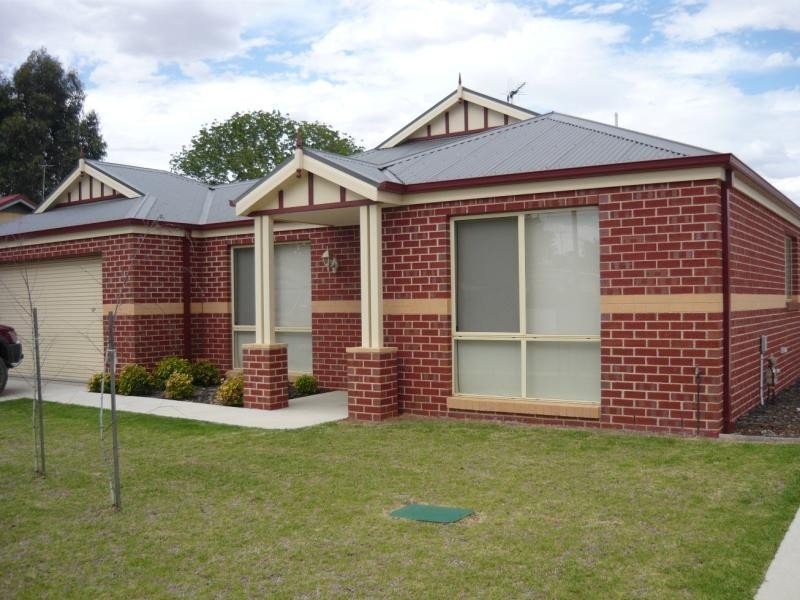 Unit 1/76 Tom Street, Yarrawonga VIC 3730