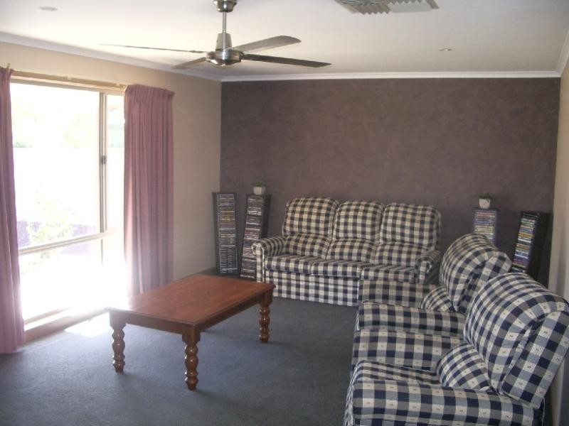 10 Leslie Mews, Yarrawonga VIC 3730