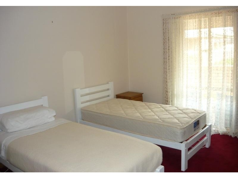 2/11 Tom Street, Yarrawonga VIC 3730