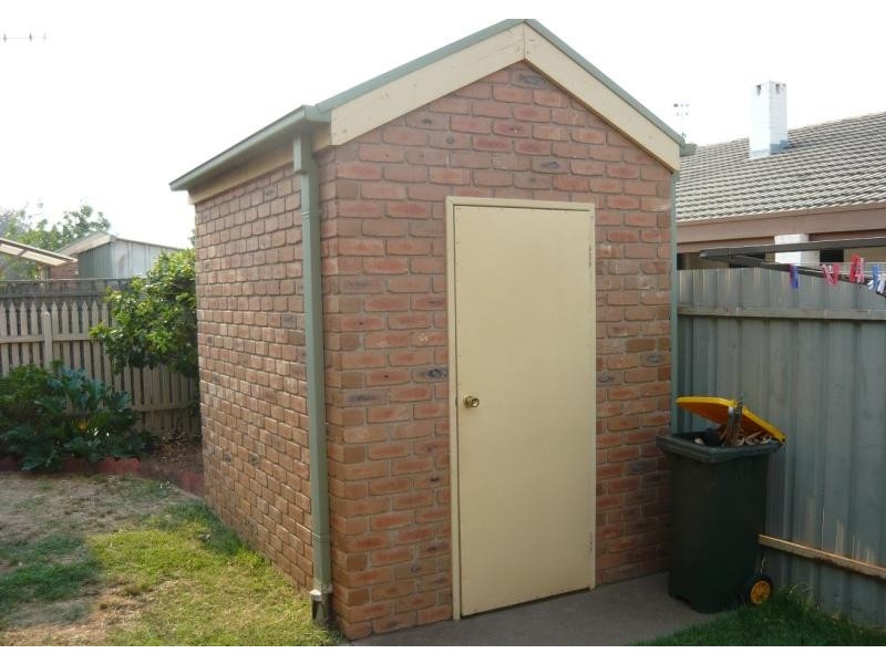 2/11 Tom Street, Yarrawonga VIC 3730