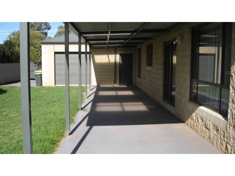 104 South Road, Yarrawonga VIC 3730