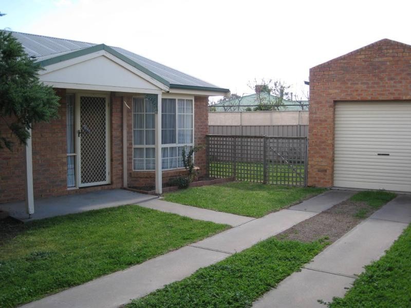 2/2 Leslie Mews, Yarrawonga VIC 3730