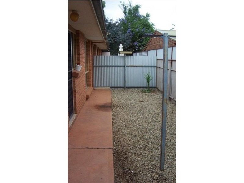 2/122 Manners Street, Mulwala NSW 2647