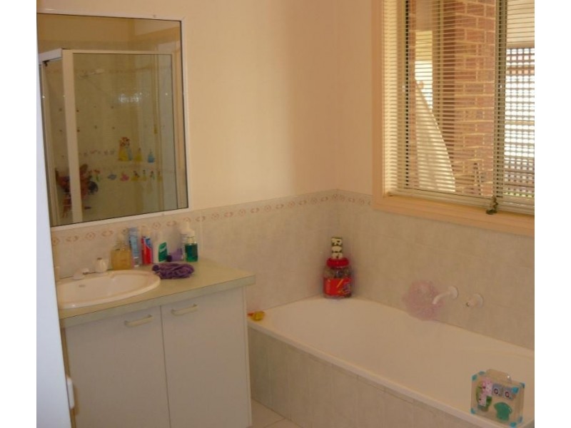 23 Hawkins, Yarrawonga VIC 3730
