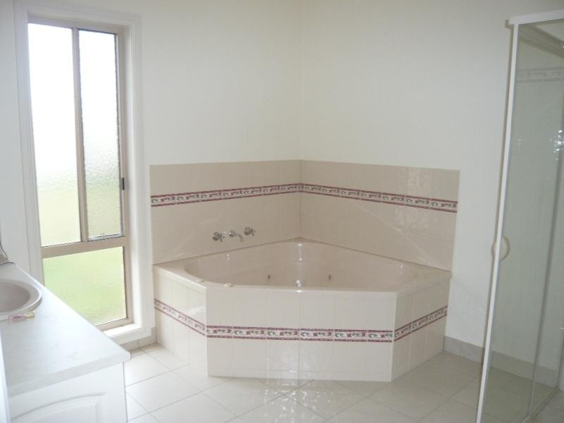 14 Champagne Cresent, Yarrawonga VIC 3730