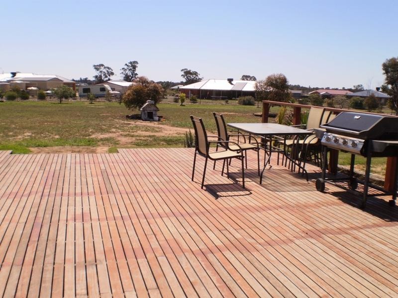 15 James Lillas Drive, Yarrawonga VIC 3730