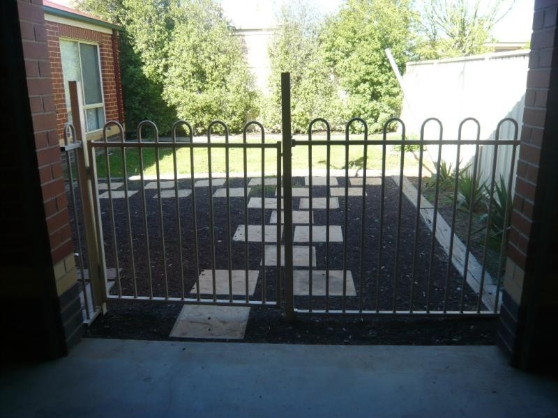 1/16 Woods Rd,, Yarrawonga VIC 3730