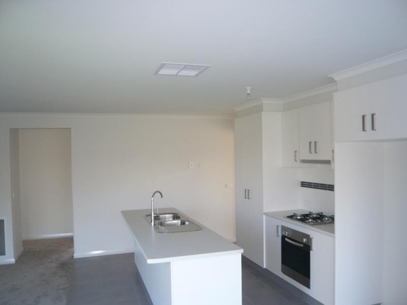 35 Irvine Parade, Yarrawonga VIC 3730