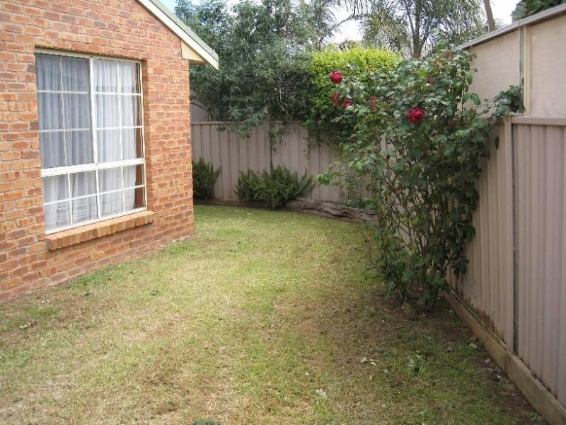 Unit 2/2 Leslie Mews, Yarrawonga VIC 3730
