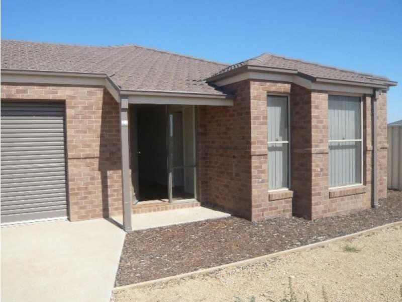 23 Lakeview Circuit, Yarrawonga VIC 3730