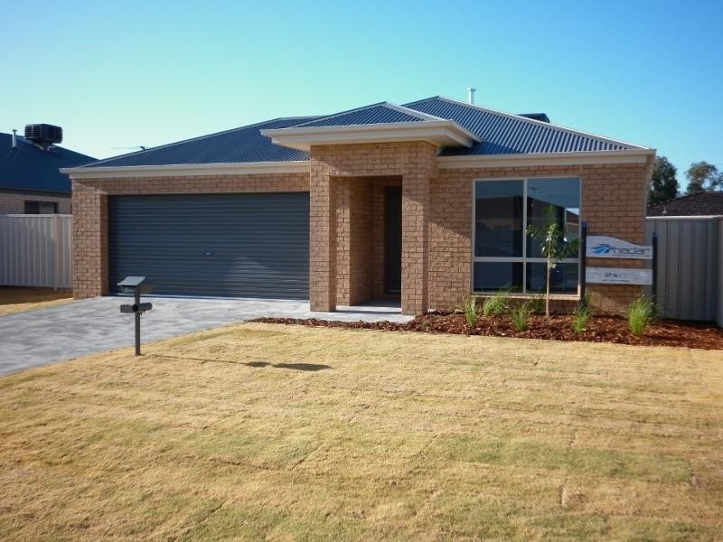 13 Heather Circuit, Mulwala NSW 2647