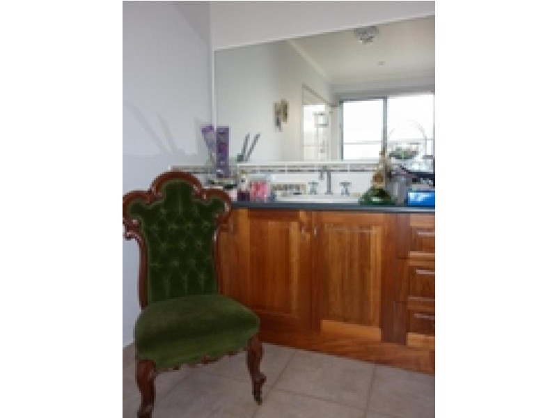 13 Derry Drive, Yarrawonga VIC 3730