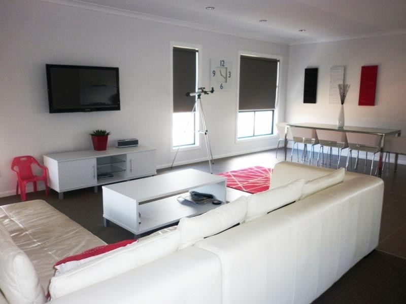 Unit 2/33 Lakeview Circuit, Yarrawonga VIC 3730