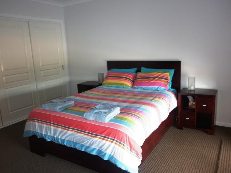 Unit 2/33 Lakeview Circuit, Yarrawonga VIC 3730