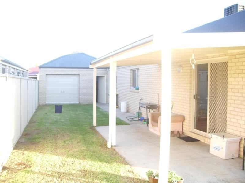 21 Steneker Crescent, Yarrawonga VIC 3730