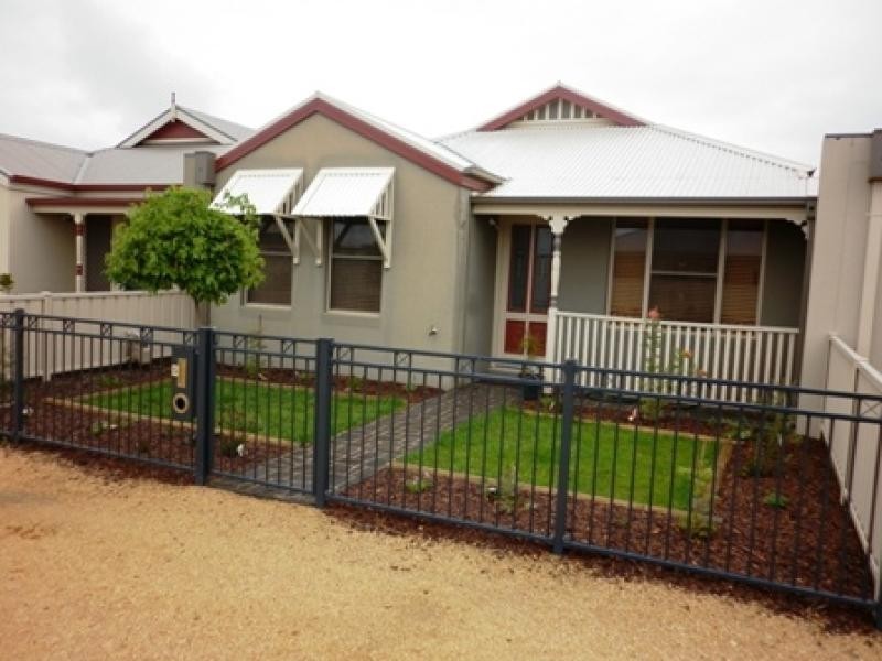 5 Rebecca Way, Yarrawonga VIC 3730