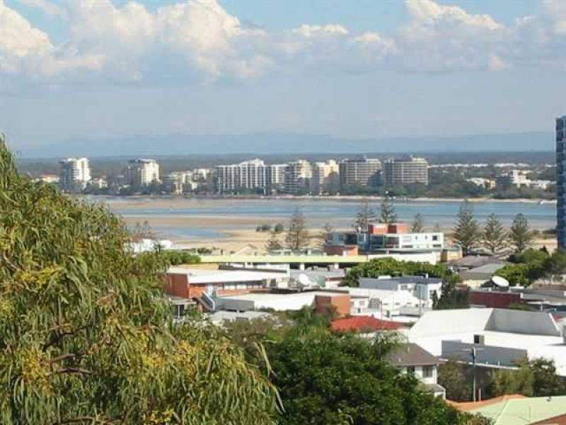 12 12A ARTHUR STREET, Caloundra QLD 4551