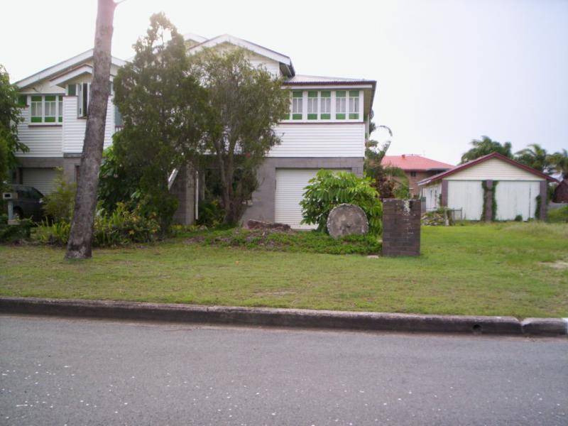 2 KENNEDY PARADE, Golden Beach QLD 4551