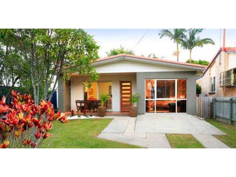 82 RODERICK STREET, Moffat Beach QLD 4551