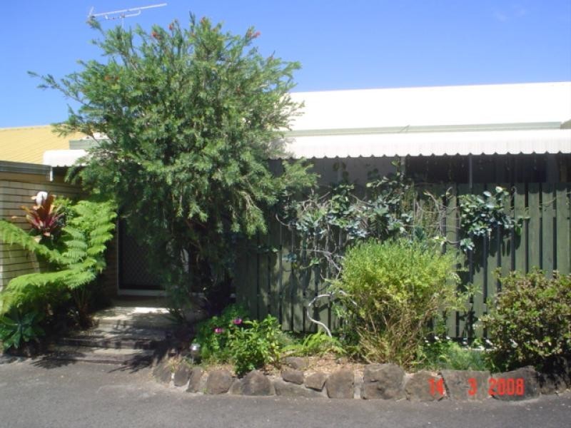 UNIT 4/107 LANDSBOROUGH PDE, Golden Beach QLD 4551