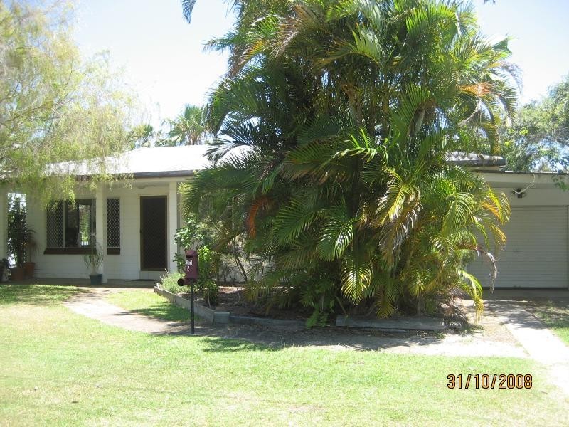 2 Hill Street, Currimundi QLD 4551