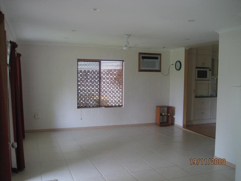 2 Hill Street, Currimundi QLD 4551