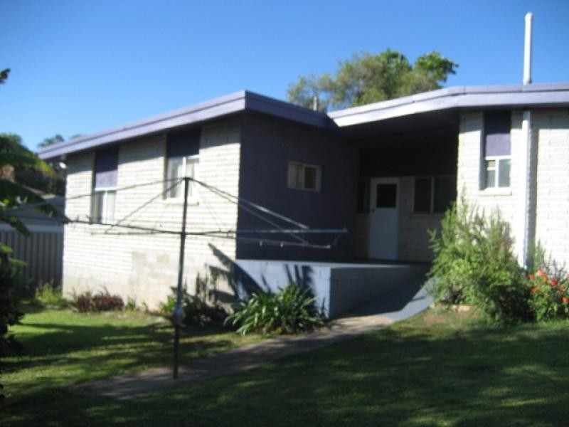 2 Beausang Street, Caloundra QLD 4551