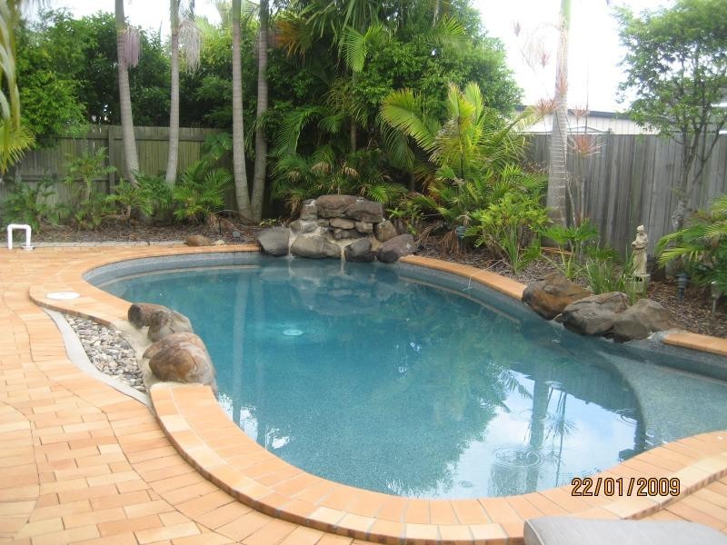 25 Gradorean Street, Pelican Waters QLD 4551