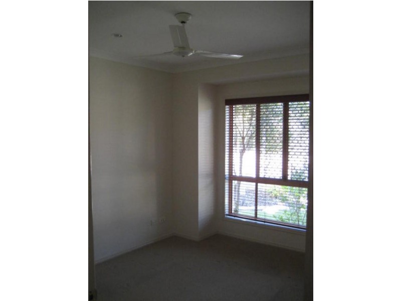 25 Gradorean Street, Pelican Waters QLD 4551