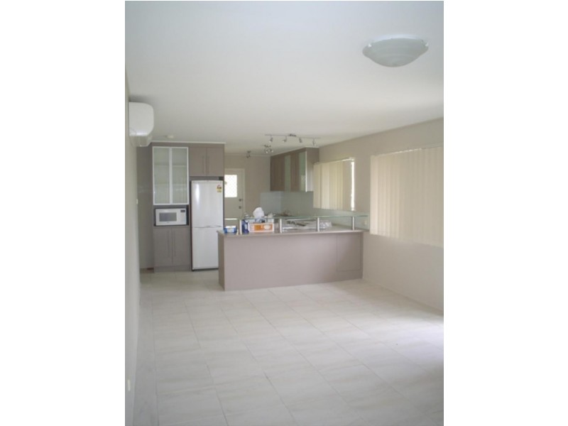 25 Bombala St, Caloundra QLD 4551