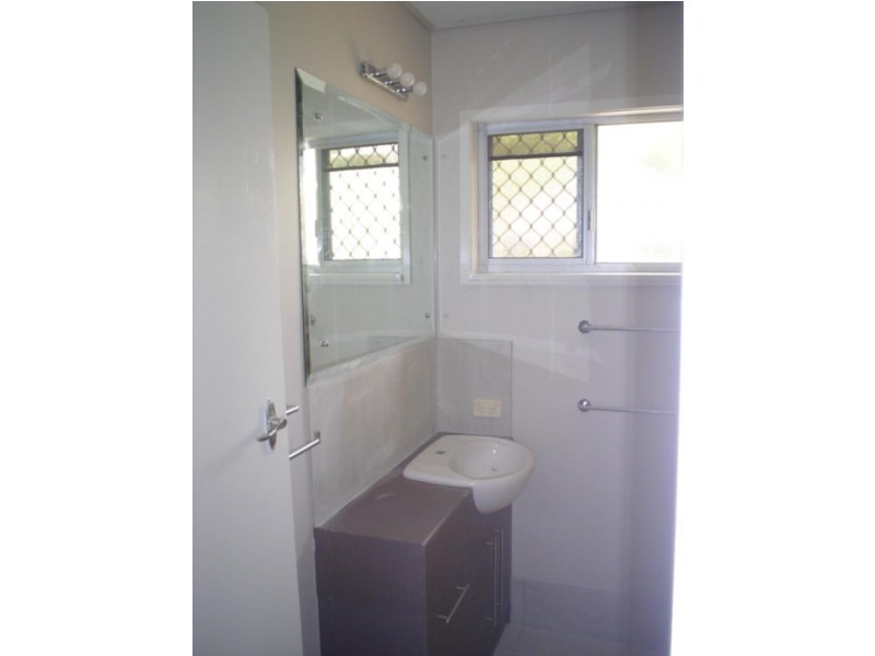 25 Bombala St, Caloundra QLD 4551