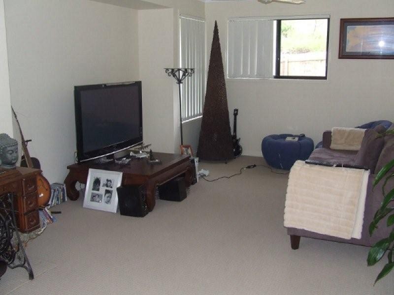 1 Treetops Crt, Mooloolah Valley QLD 4553