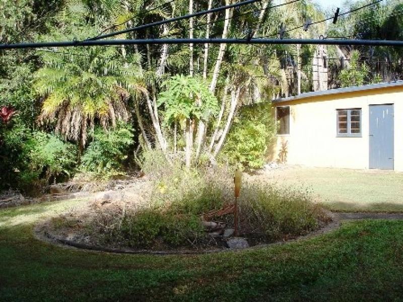 63 COONOWRIN ROAD, Glass House Mountains QLD 4518