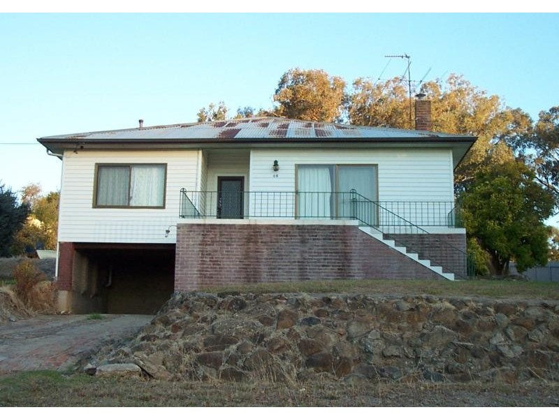 48 Clarke Street, Tumut NSW 2720