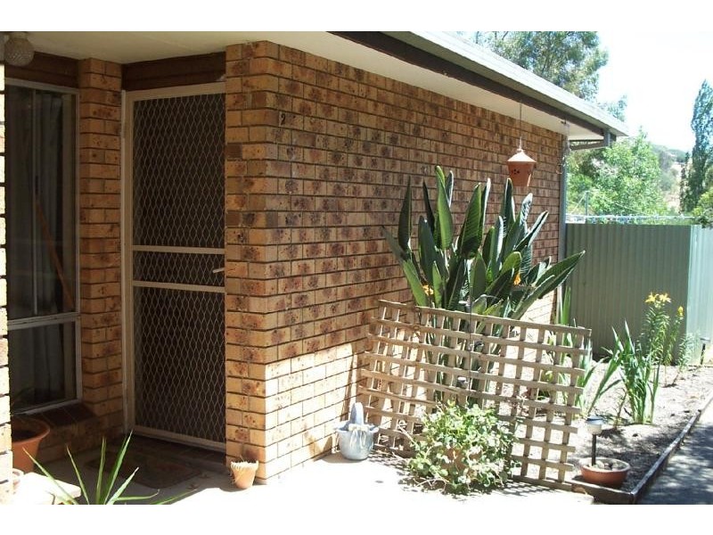 2/64 Lockhart Street, Adelong NSW 2729