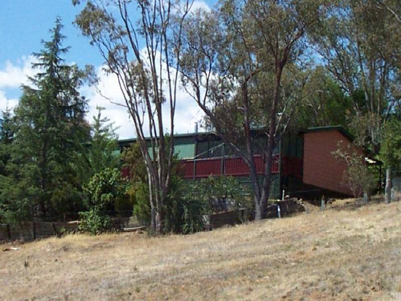 72 CAREY STREET, Tumut NSW 2720