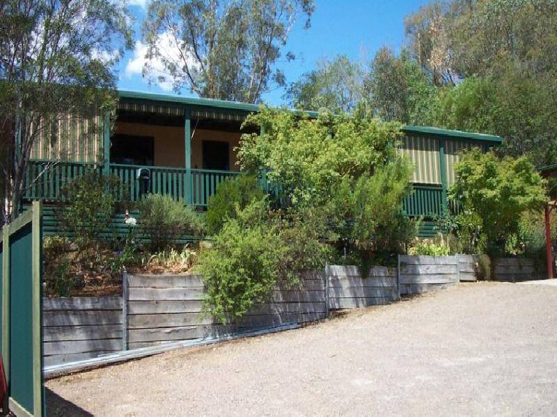 72 CAREY STREET, Tumut NSW 2720